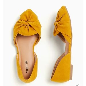 torrid MUSTARD YELLOW FAUX SUEDE TWIST BOW D'ORSAY FLAT 9 Wide